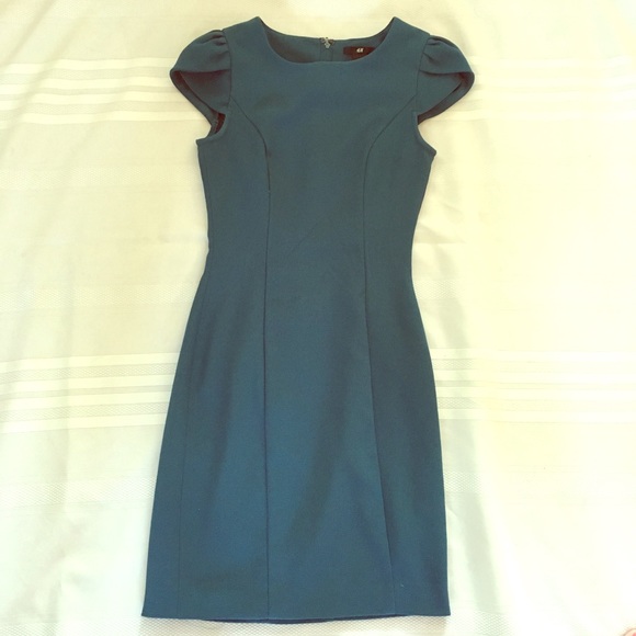 H&M Dresses & Skirts - H&M Teal Dress short sleeves